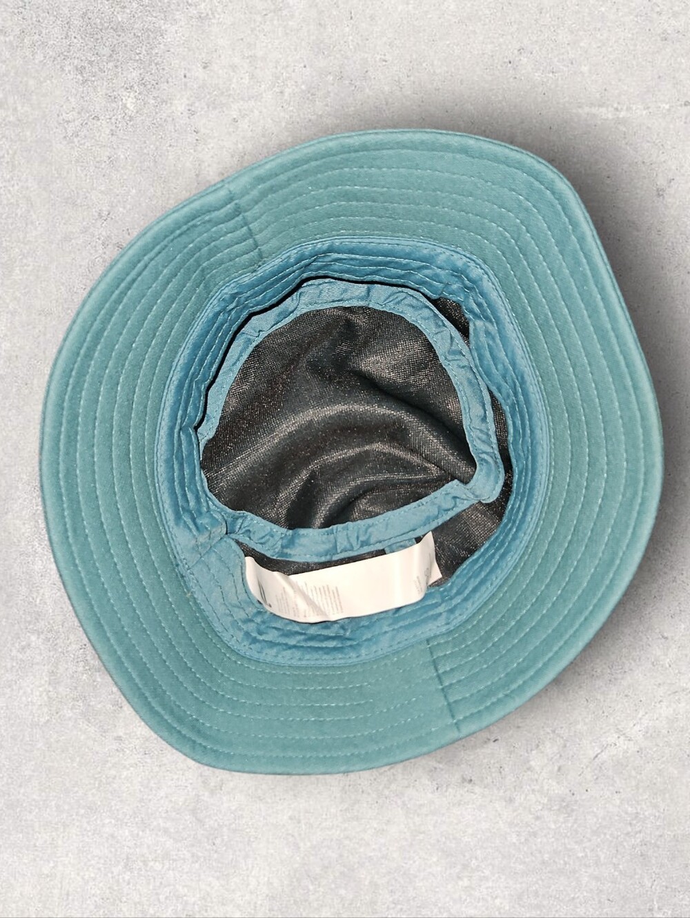 Fabletics Bucket Hat - Picture 2 of 2